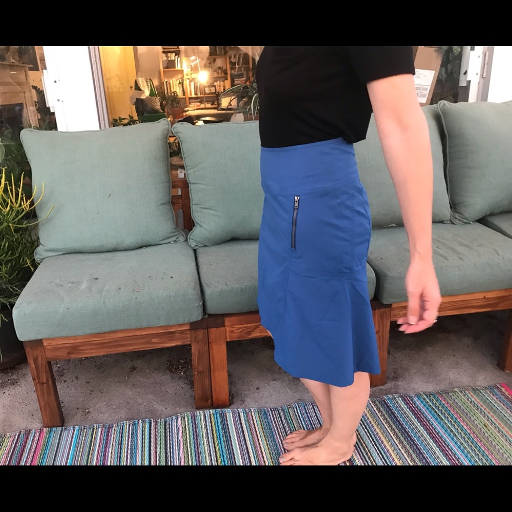 Royal Robbins discovery strider skirt dark lapis